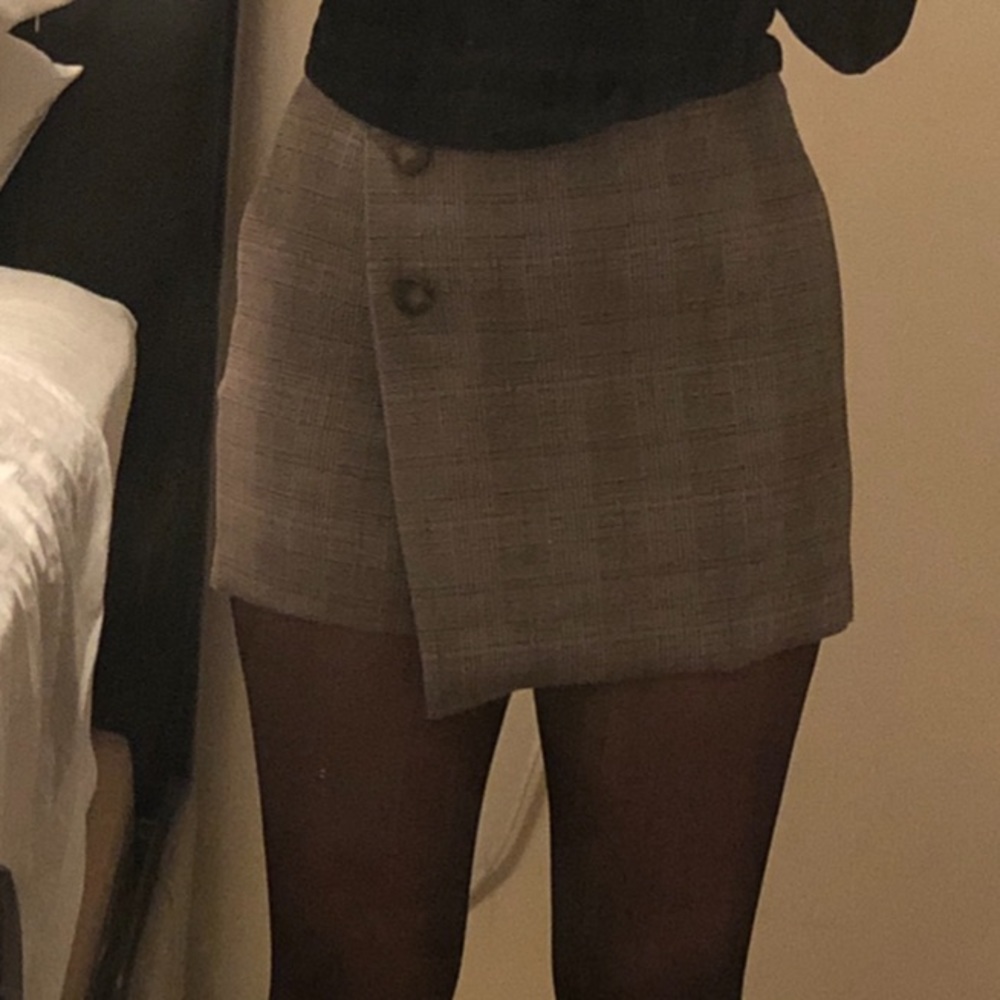 Zara plaid skort with buttons